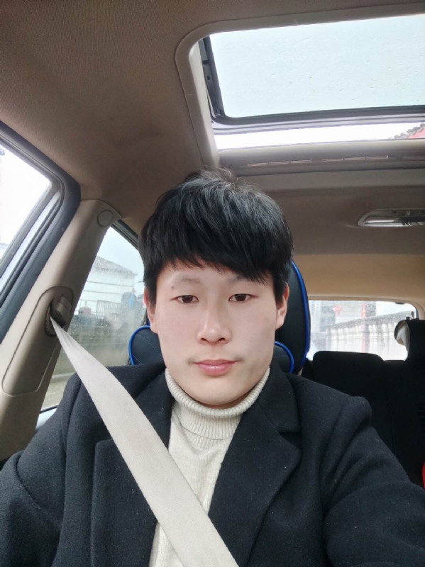 少年的第一张照片--泸州闪婚服务中心