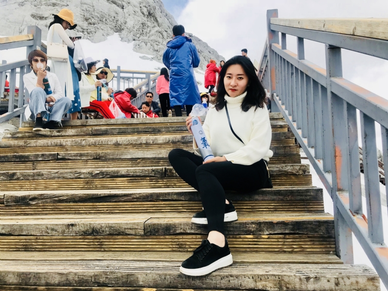依雪的第四张照片--泸州闪婚服务中心