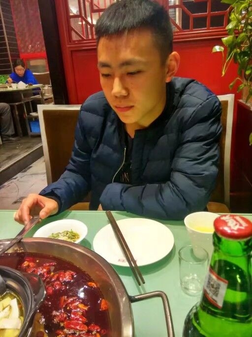 圈圈的第一张照片--泸州闪婚服务中心